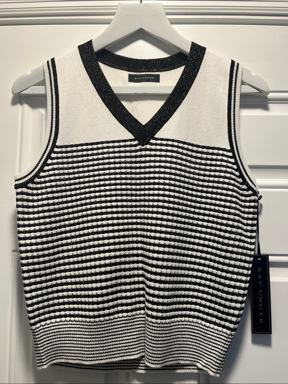 Kay Unger Black and White Striped Knit Sleeveless V-Neck Top